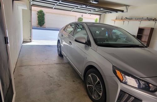 Stevenson Ranch House | Family-Friendly Townhouse Steps from Magic Mountain Fun!