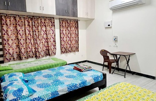 Chromepet House | Convenient Stay Near Airport with Kitchen & Breakfast Included