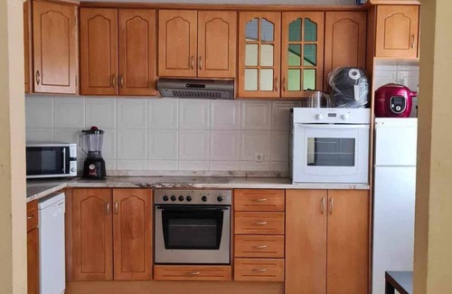 Santa Cruz Apartment | Family-Friendly Apartment 5 Minutes from Mar Beach