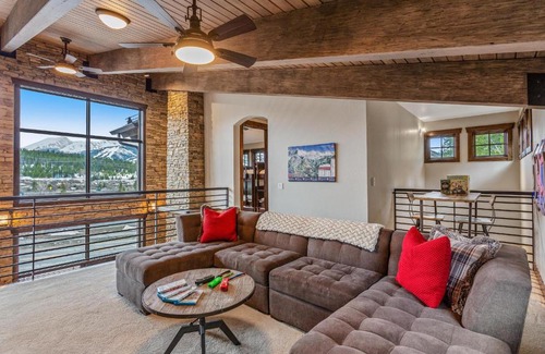 Breckenridge House | Discover Family-Friendly 5 Peaks at Breckenridge Retreat
