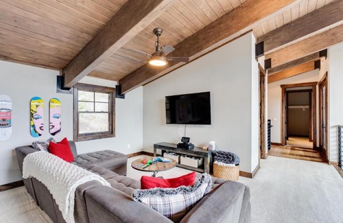 Breckenridge House | Discover Family-Friendly 5 Peaks at Breckenridge Retreat