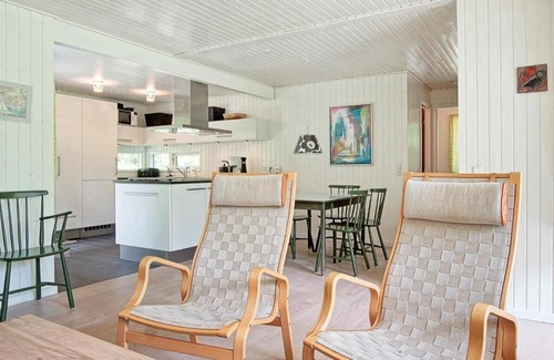 Oster Somarken House | Family-Friendly Holiday Home for 5 in Aakirkeby