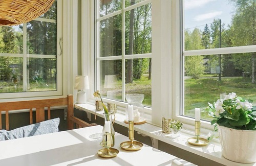 Grisslehamn House | Family-Friendly Holiday Home with Ocean View in Grisslehamn