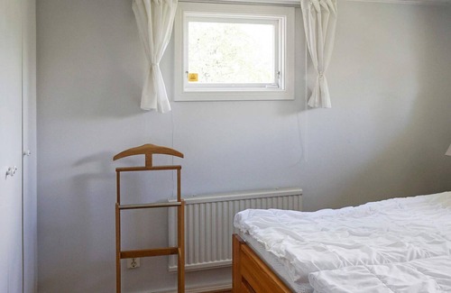Strangnas Municipality House | Family-Friendly 5-Person Holiday Home in STRÄNGNÄS