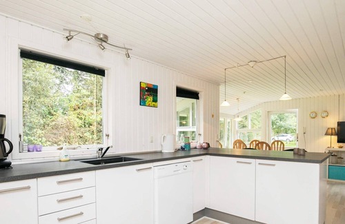 Sundstrup House | Family-Friendly Holiday Home with Ocean View in Højslev
