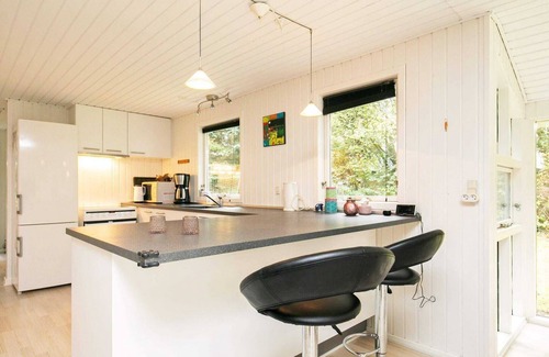 Sundstrup House | Family-Friendly Holiday Home with Ocean View in Højslev