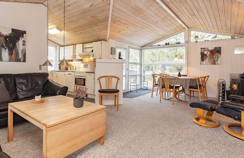 Sønder Vorupør House | Comfortable 5-Person Holiday Home in Thisted with Breakfast