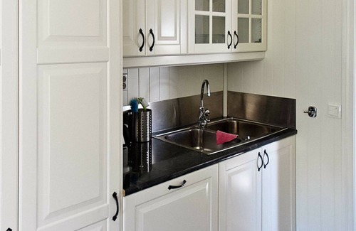 Oksvoll House | Ideal Family Holiday Home in Oksvoll with Breakfast & Kitchen