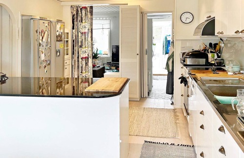 Hemmesta House | Ideal Holiday Home for 5 in VÄRMDÖ with Family Amenities