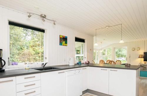 Sundstrup House | Family-Friendly 5-Person Holiday Home in H jslev