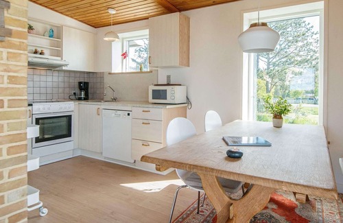 Kongsmark House | Inviting Holiday Home for 5 in Rømø with Ocean Views