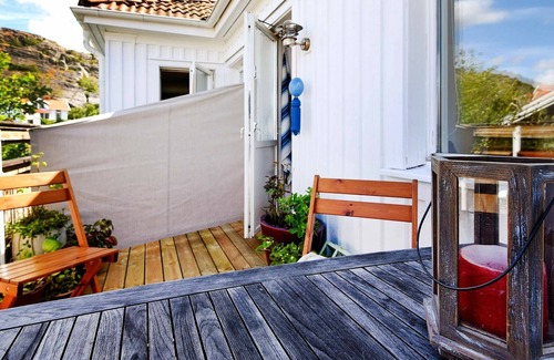 Ellos Apartment | Family-Friendly Holiday Home in ELLÖS with Ocean Views