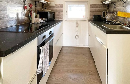 Sjobo House | Cozy 5-Person Holiday Home in SJÖBO with Great Amenities