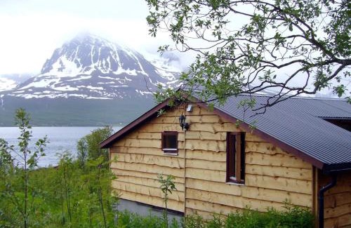 Kvaloya House | Family-Friendly Holiday Home in Beautiful Straumsbukta