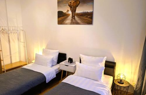 Magdeburg Apartment | 5 Personen, familienfreundlich, Waschmaschine, Balkon, Amazon Prime