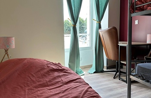 Tarbes Hotel | Relaxing Stay at 5 Pl. Marcadieu with Spa & Breakfast
