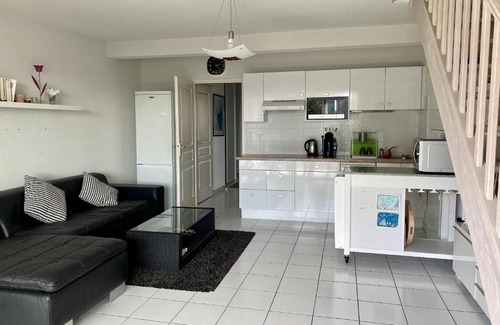 Biscarrosse Plage Apartment | Discover 5 Résidence de la Côte - Family-Friendly Retreat