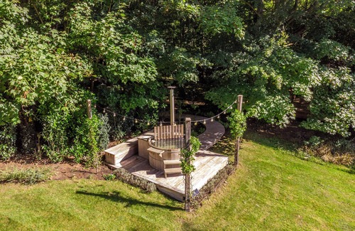 Blenheim Cottage | Renovated Cottage in Blenheim Palace Park: Guest Rated 9.8