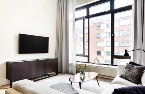 Vasastan Apartment | Spacious 5-Room Family Retreat with Pet-Friendly Amenities