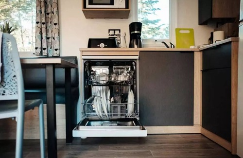 Beauvezer House | Family-Friendly Camping les Relarguiers: 5-Room Mobile Home