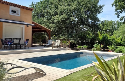Neoules House | Inviting 5-Room Villa in Provence Verte with Private Pool