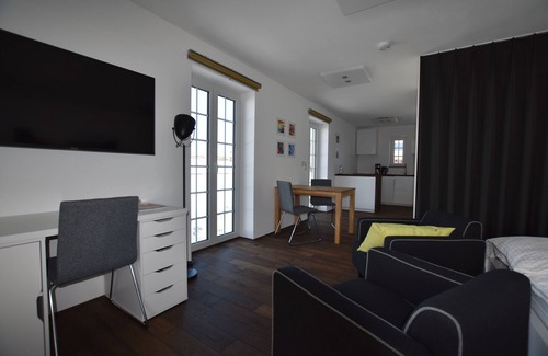 Rimsting Apartment | Elegant 5-Star Apartment with Balcony at Landhausvilla
