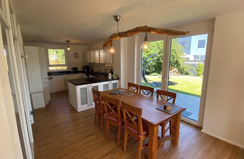 Lechbruck Villa | Premium 5-Star FERIENVILLA with Pool & Garden in Allgäu