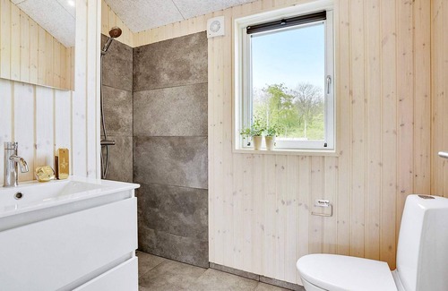Kettingskov House | Elegant 5-Star Holiday Home in Augustenborg for Families