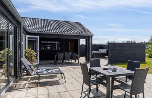 Houstrup House | 5 star holiday home in Nørre Nebel, cleaning included