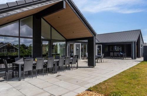 Houstrup House | 5 star holiday home in Nørre Nebel, cleaning included