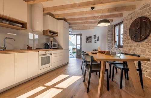 Bale House | Top-Rated Holiday Home with Ocean View in Bale's Old Town