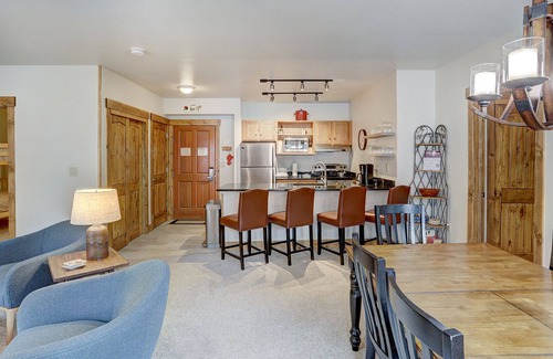 River Run Condo | Prime Location at Jackpine Lodge - Close to Gondola!