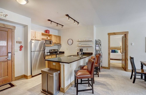 River Run Condo | Prime Location at Jackpine Lodge - Close to Gondola!