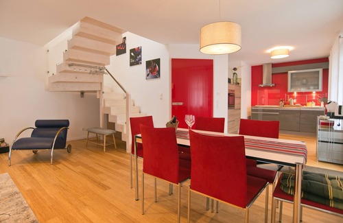 Kapellen-Drusweiler House | Elegant 5-Star Holiday Apartment "Nico" - Guest Rated 9.8