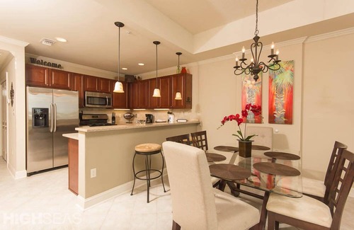 Orange Beach Condo | Guest Rated 10/10: Oceanfront Wharf Condo with Pool