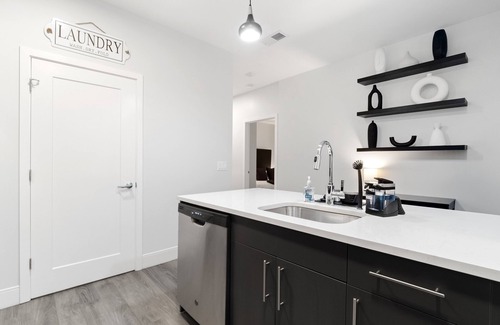 Near Southside Apartment | Elegant MC Suite II: Central Location Near Downtown STL