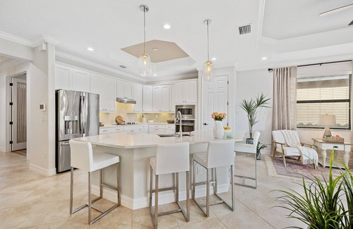 Bonita Springs House | Luxury Single-Family Home with Golf & Spa in Resort Community