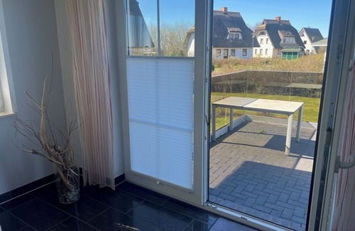 Dranske Condo | Exclusive 5-Star Apartment Steps from the Beach with Free Wi-Fi
