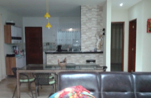 Cabo Frio House | Relaxing Suites with Pool & BBQ for Ultimate Leisure