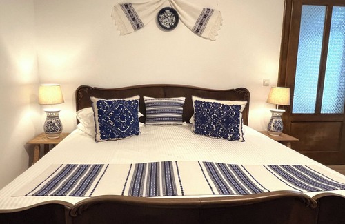 Lunca Muresului Other | 5 traditionally appointed bedrooms in 4 star guesthouse with country breakfast