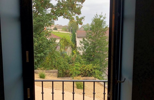 Volnay House | Exceptional Winegrower's House with Ocean View & Breakfast