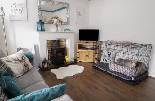 Kinmel Bay House | Pet-Friendly Retreat at 5 Woodside Avenue | Child Friendly