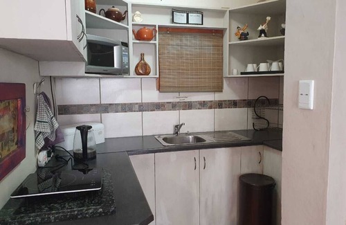 Strand Cottage | Spacious 5-Bedroom Self-Catering Retreat for Family Getaways