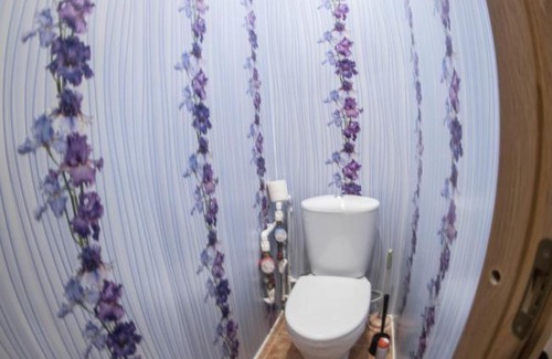 Kirovsk Apartment | Cozy Getaway at 50 лет октября 29 with Breakfast Included