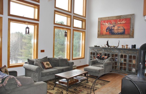 Milton Ski Chalet | Idyllic Retreat: 50 Acres of Privacy with Ocean Views