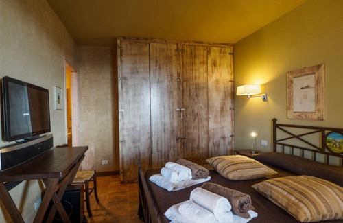 Civitella Paganico Apartment | Cozy 1-Bedroom Apartment with Pool for Up to 3 Guests