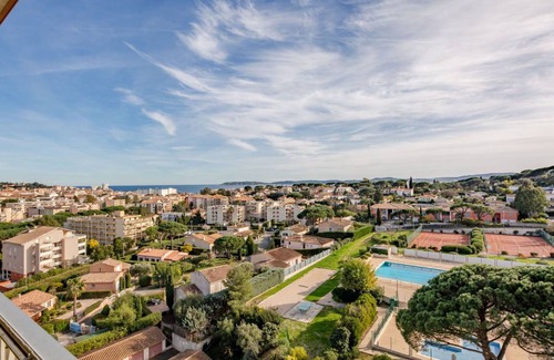 Sainte-Maxime Apartment | Cozy 50 m² Apartment with Ocean View for Up to 4 Guests