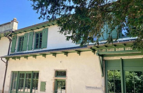 Chasselay Bed & Breakfast | Cozy Bed and Breakfast: Your Ideal Getaway Awaits
