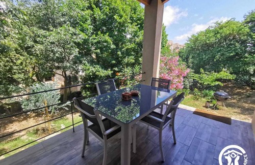 Montbazin House | 50 m² Gîte ∙ 2 bedrooms ∙ 6 guests