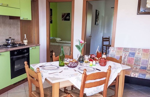 Ricadi House | Spacious 2-Bedroom Haven with Pool & Breakfast Included